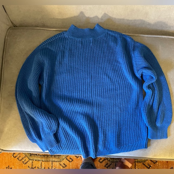 Old Navy blue sweater size Small - Picture 4 of 4
